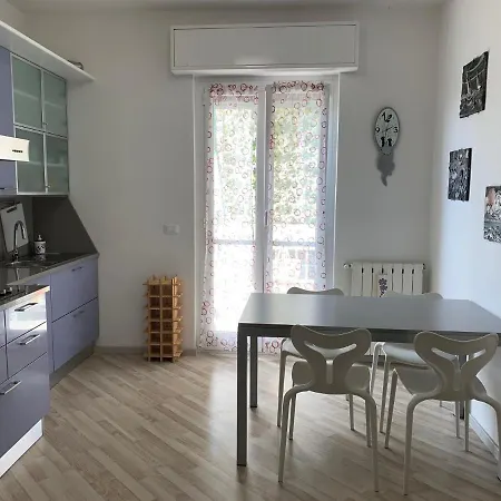 Trilocale Vista Mare 100 Mt Dalla Spiaggia