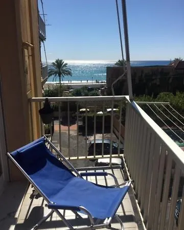 Trilocale Vista Mare 100 Mt Dalla Spiaggia Apartmán Pietra Ligure