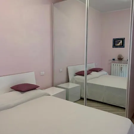 Trilocale Vista Mare 100 Mt Dalla Spiaggia Apartment Pietra Ligure