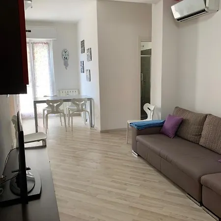 Apartment Trilocale Vista Mare 100 Mt Dalla Spiaggia