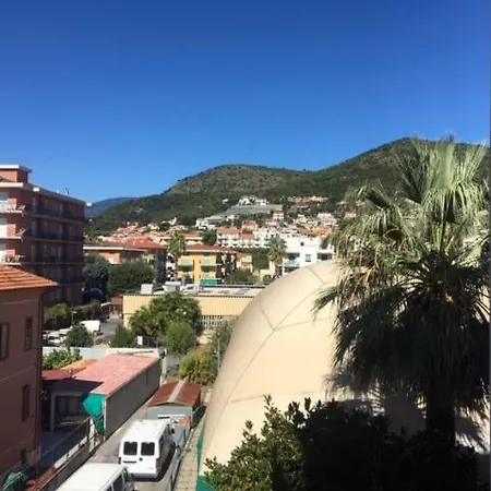 Apartment Trilocale Vista Mare 100 Mt Dalla Spiaggia